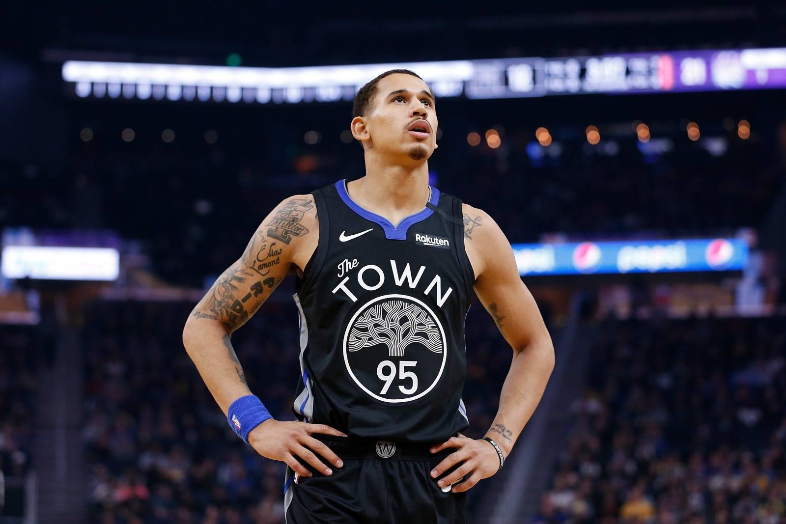 西的故事告 西的故事告