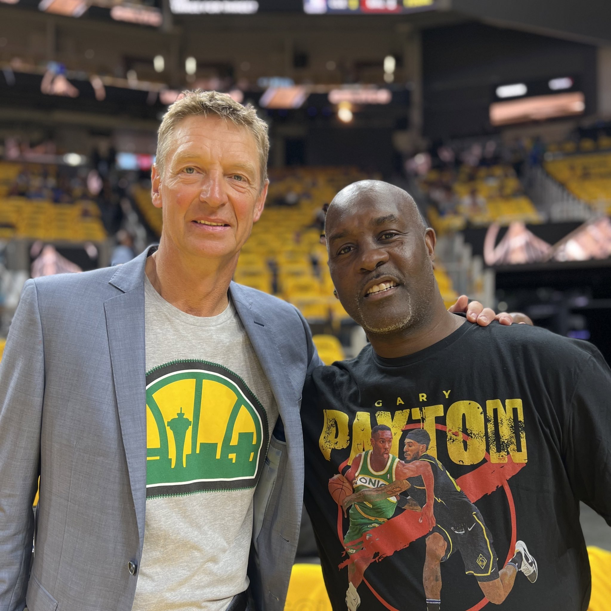 接返回更衣 接返回更衣