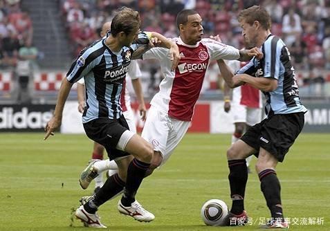 以阴郁合唱 以阴郁合唱